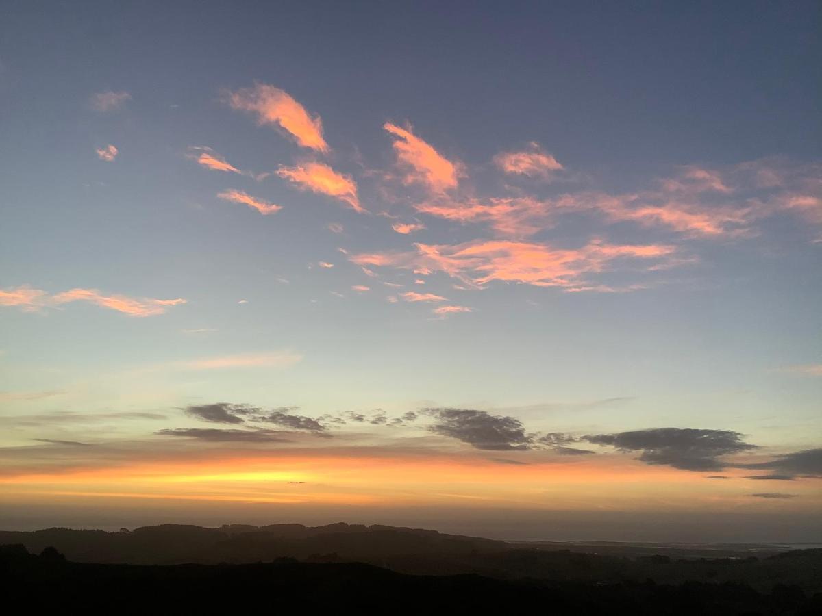 Glorit Kaipara Views Eco Lodge מראה חיצוני תמונה