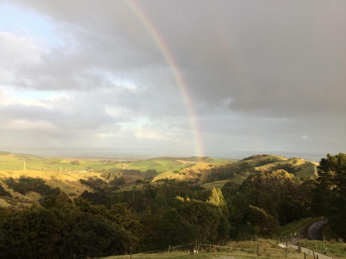 Glorit Kaipara Views Eco Lodge מראה חיצוני תמונה