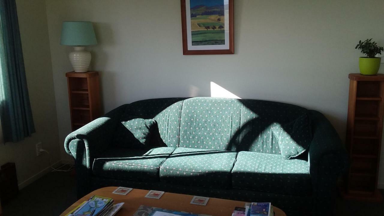 Glorit Kaipara Views Eco Lodge מראה חיצוני תמונה