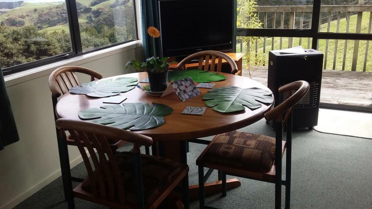 Glorit Kaipara Views Eco Lodge מראה חיצוני תמונה