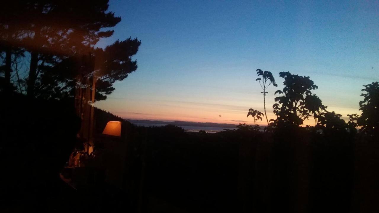 Glorit Kaipara Views Eco Lodge מראה חיצוני תמונה